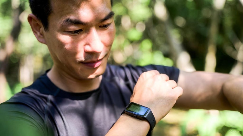 Advanced Fitness Trackers 2026: Sleep and Activity Monitoring